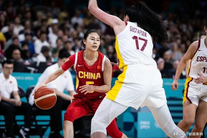 中国女篮最漂亮照片，荣耀与美丽的瞬间定格，中国女篮最炫瞬间，荣耀与美丽的定格照片