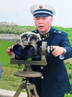 揭秘85式军服照片，历史与时代的印记，揭秘，85式军服照片背后的历史与时代印记