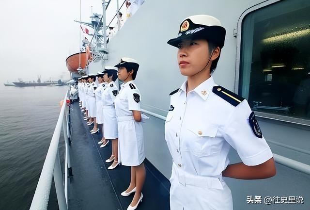 纪念英雄，中国潜艇兵在十月十四日的牺牲，纪念中国潜艇兵英勇牺牲，致敬英雄不朽魂