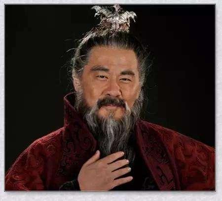 周瑜，军事频道主持人的风采与魅力，周瑜，军事频道主持人的风采与独特魅力