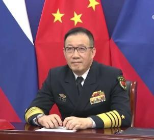 新任防长董军