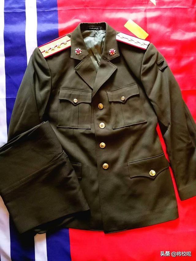 探究87式士兵常服，设计、功能与现代军事意义，揭秘87式士兵常服，设计特色、实用功能与现代军事价值探索