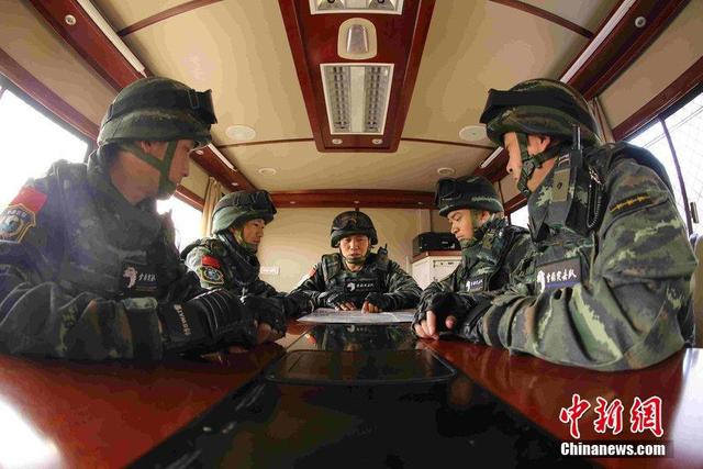 武警雪豹突击队干部，时代的楷模与英勇的先锋，武警雪豹突击队干部，时代楷模与先锋的英勇风采