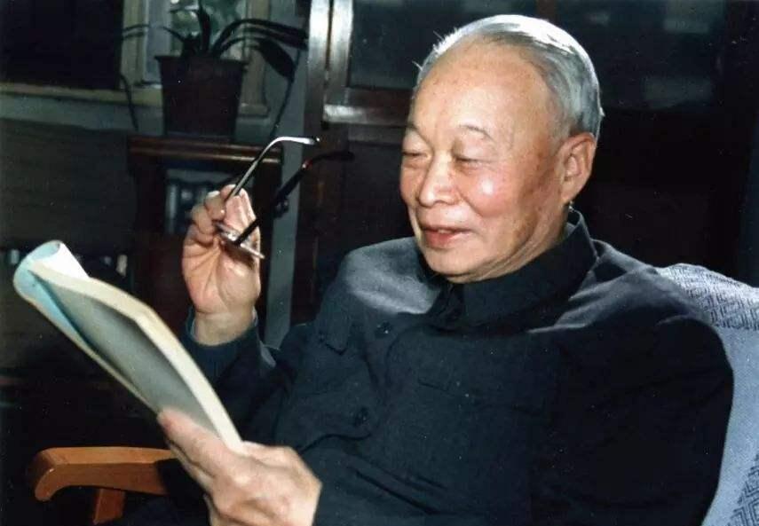 两弹一星之父七人，中国航天事业的奠基者们，两弹一星之父七人与中国航天事业的奠基者们风采永存
