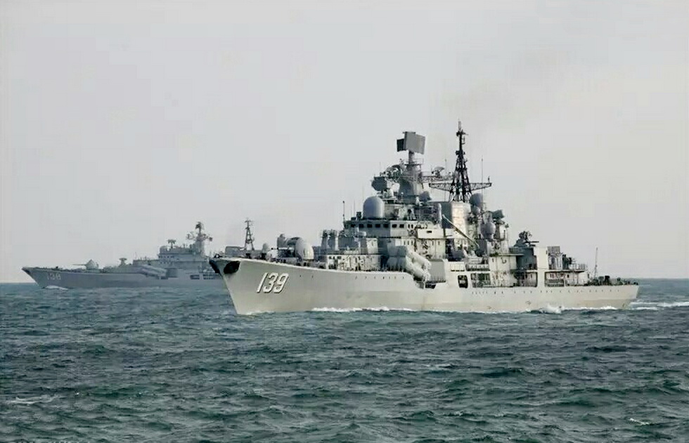 中国东海舰队现代级驱逐舰，时代的航海先锋，中国东海舰队现代级驱逐舰，时代航海先锋的壮丽航迹