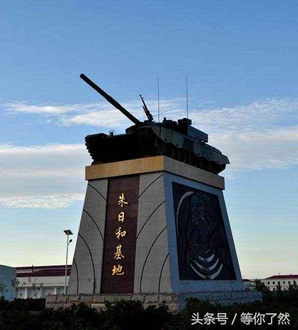 朱日和阅兵规模之大，震撼世界的壮丽景象，朱日和阅兵壮丽景象，震撼世界的大规模阅兵