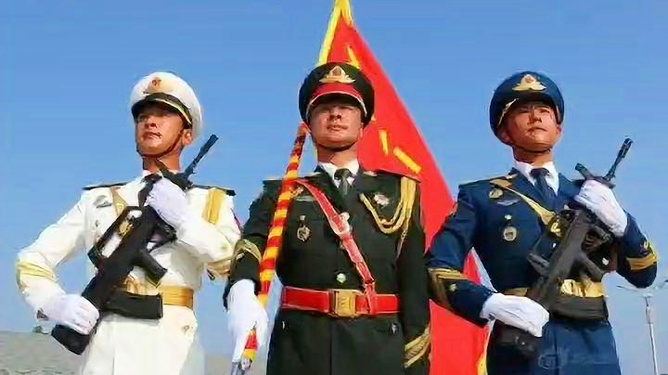参加胜利日大阅兵，军旗队展现十方面军的荣耀时刻，胜利日大阅兵，军旗队展现十方面军荣耀瞬间