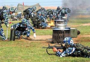 中国空军航空大学与空军地勤的紧密纽带，中国空军航空大学与空军地勤的紧密合作纽带
