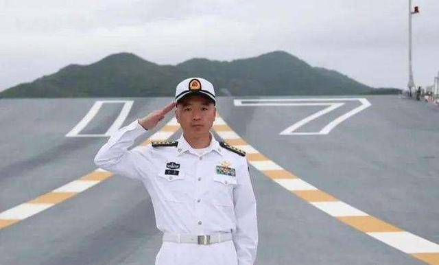 山东号航母舰长揭秘，英勇领航，国之荣耀，山东号航母舰长揭秘，国之荣耀的英勇领航者
