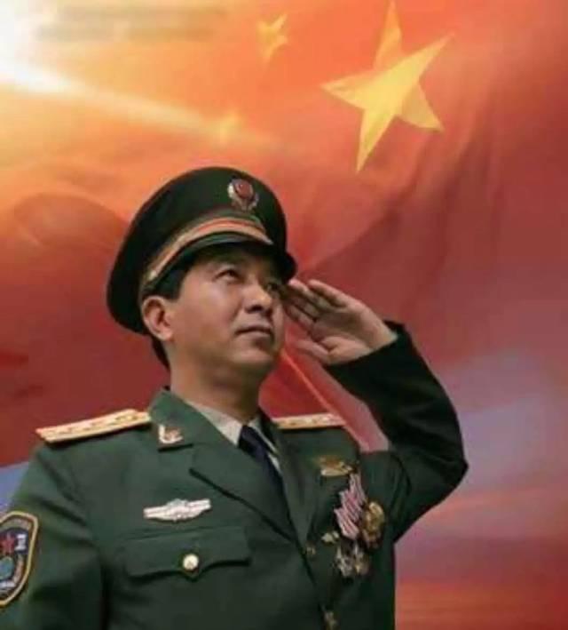 独臂英雄丁晓兵，广西总队政委的非凡人生，独臂英雄丁晓兵，广西总队政委的非凡人生之旅