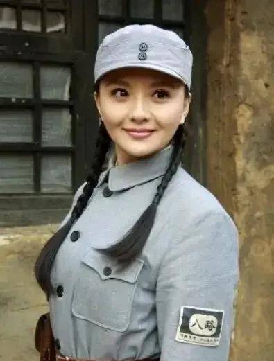 最美女八路，英勇与柔美的传奇，最美女八路，英勇与柔美的传奇故事