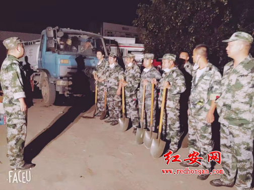 民兵会换发新一代迷彩服——关于迷彩服更新换代的探讨，迷彩服更新换代，民兵将穿上新一代迷彩服