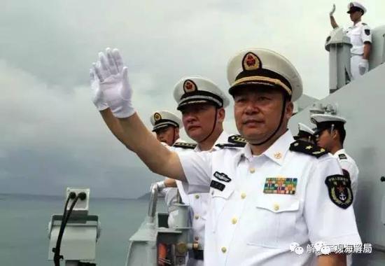 关于海军某舰艇政委喝酒的事件观察与反思，海军舰艇政委饮酒事件观察与反思，职责、纪律与道德的思考