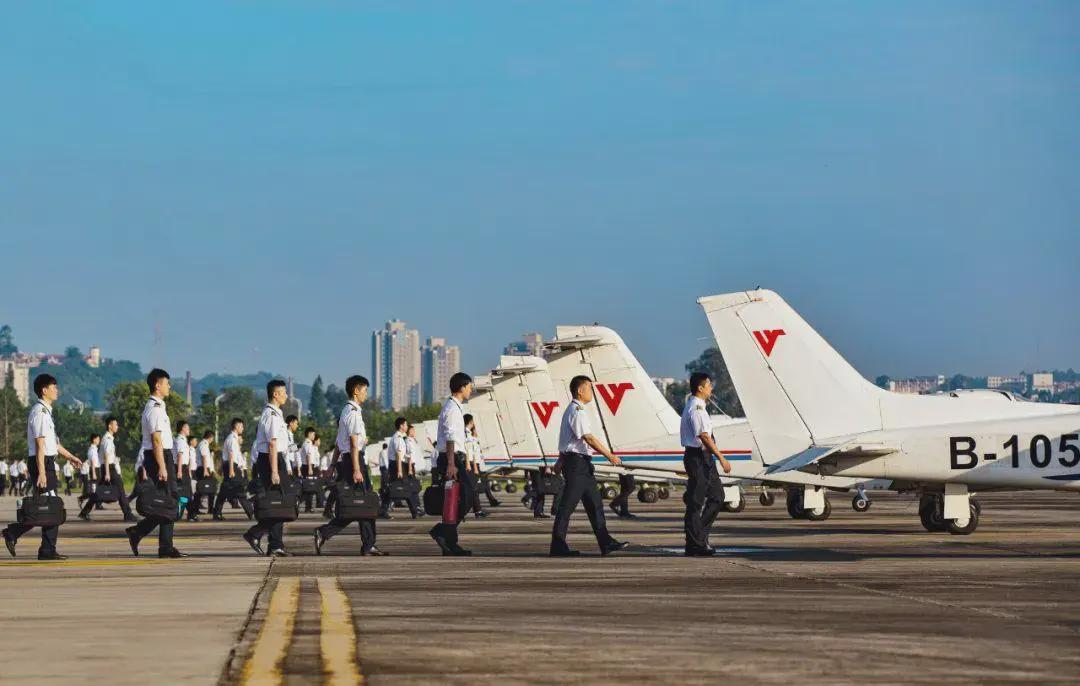 国家航空学院的辉煌历程与未来展望，国家航空学院，辉煌历程回顾与未来展望