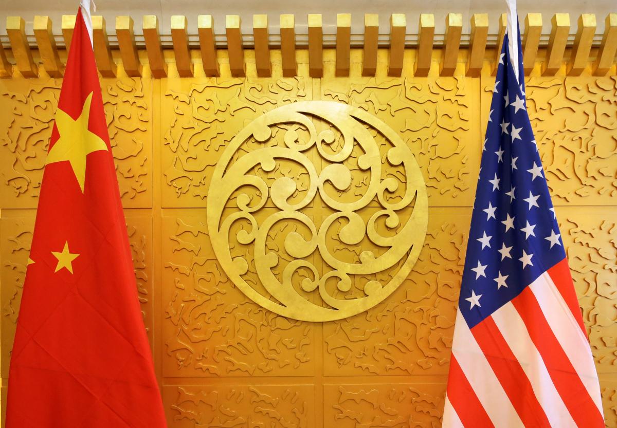 美中，两大强国的交流与碰撞，美中两大强国的交流与碰撞，深度探讨两国关系