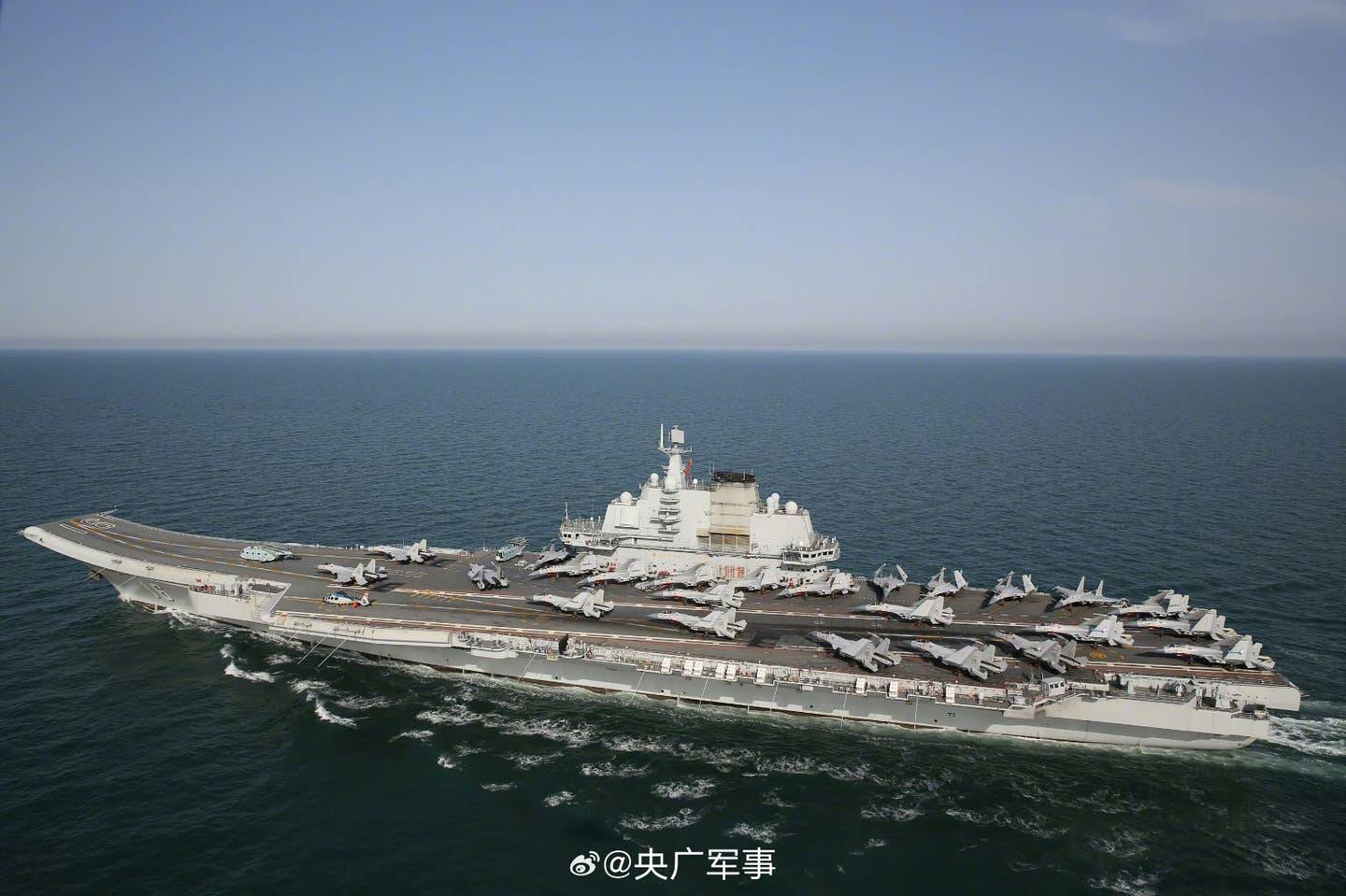 辽宁舰在年末再次扬帆出海，展示力量与持续巡航的使命，辽宁舰年末再次扬帆出海，展示力量与巡航使命的坚定承诺