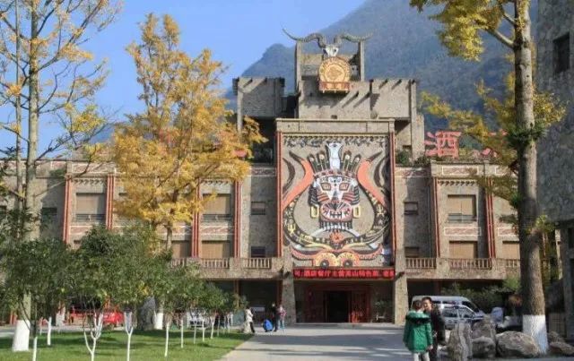 新奥门特免费资料大全凯旋门