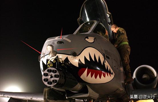 A-10疣猪攻击机的穿深能力，深度解析其战斗威力，A-10疣猪攻击机战斗威力深度解析，穿深能力揭秘