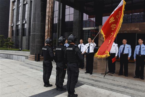 高精狙的起源与含义解析，高精狙的起源及含义深度解析