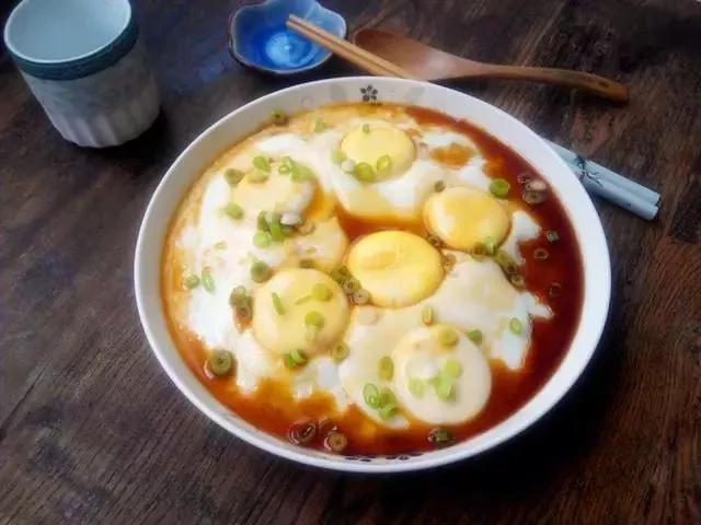 每天吃几个鸡蛋正常——营养摄入与健康的平衡之道，鸡蛋摄入量指南，营养与健康平衡的日常建议