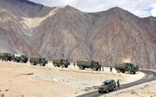 印度在边境增兵与我国对峙，复杂背景下的地区安全挑战，印度增兵边境与中国的对峙，地区安全挑战加剧