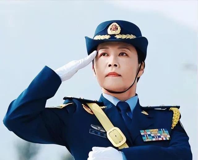 中国女兵方队阅兵珍藏版，荣耀与力量的绽放，中国女兵方队阅兵珍藏版，荣耀绽放的力量之花