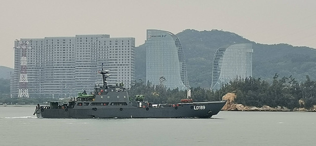 厦门停靠的军舰，展现国防实力与海洋控制能力的象征，厦门军舰停靠，国防实力与海洋控制能力的展现