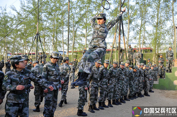 中国女特种兵功绩，英勇无畏，铸就辉煌，中国女特种兵，英勇铸就辉煌功勋