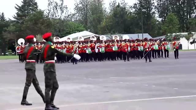 震撼心灵，某国阅兵仪式之我见，阅兵仪式震撼心灵，我的观察与感悟