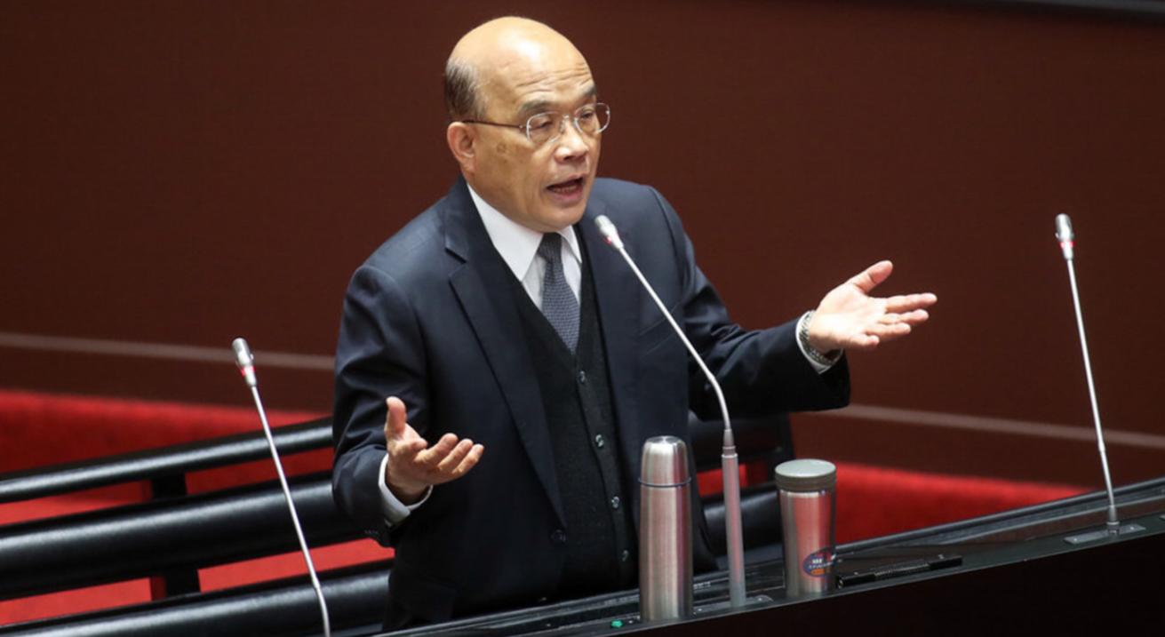 山东舰过航台军高度紧张，海峡两岸的军事态势与大国海军的展示，山东舰过航引发台军高度紧张，海峡两岸军事态势与大国海军力量的展现