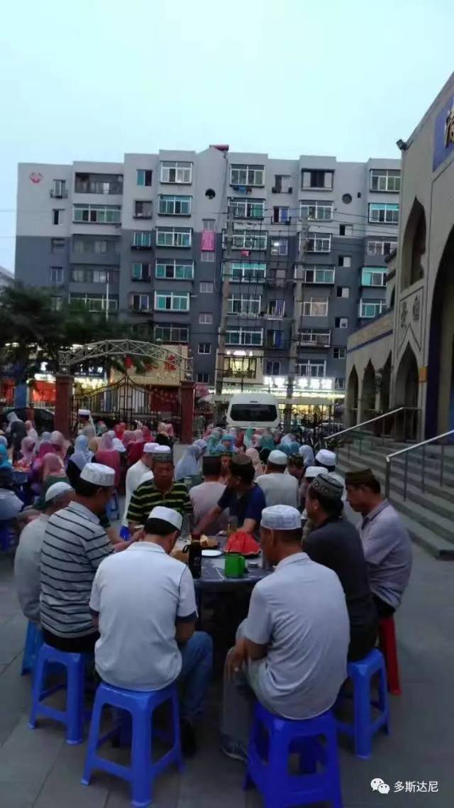 辽宁舰与清真文化，传统与现代海军力量的融合，辽宁舰与清真文化，传统海军力量与现代海军力量的融合之旅
