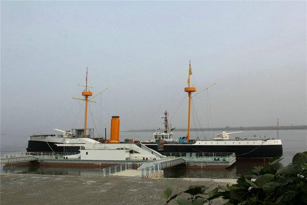 辽宁舰满载排水量的深度解析，辽宁舰满载排水量的深度探讨