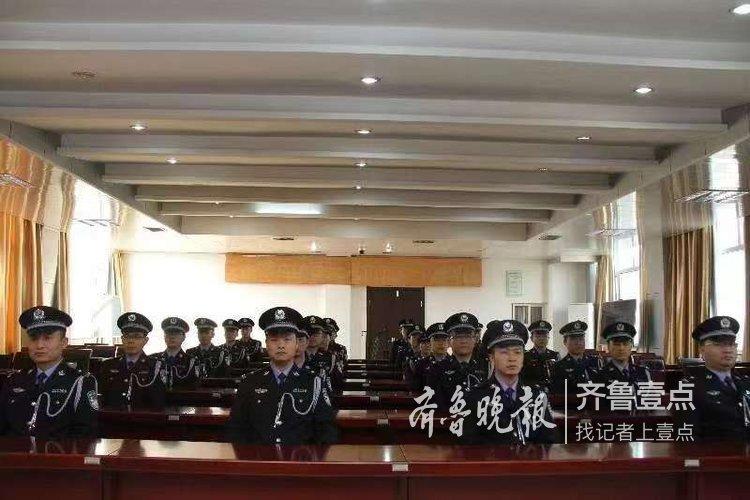 武警部队换装后的新变化，迈向现代化军事力量的重要一步，武警部队换装展现新变化，现代化军事力量迈进的标志性一步