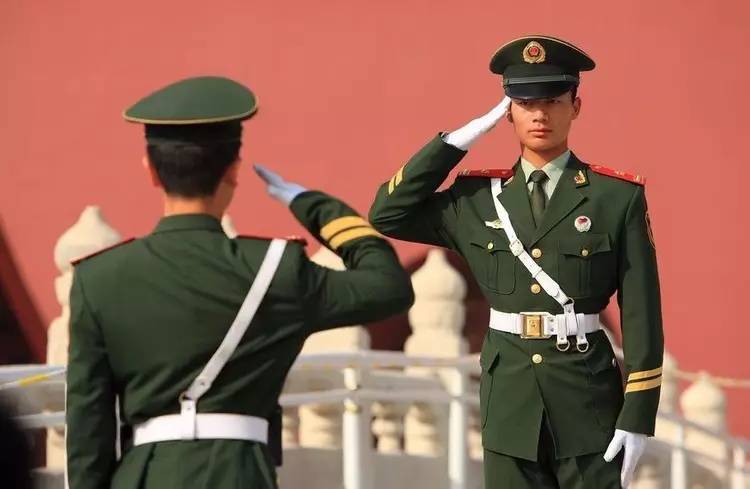 关于三军仪仗队图片是否可以商用的探讨，三军仪仗队图片商用探讨，图片使用权限与商业利用之道