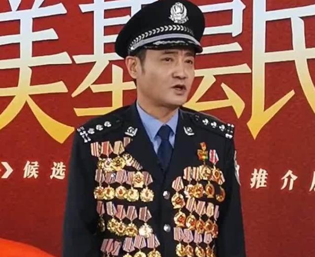 一等功家属的待遇与荣誉，彰显社会价值的体现，一等功家属待遇与荣誉，社会价值的鲜明体现