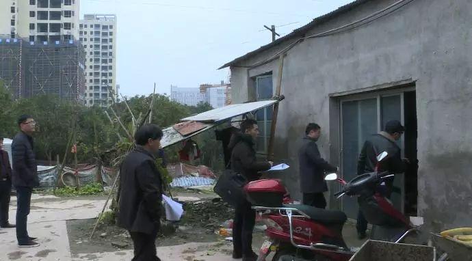 抓住主要矛盾全力攻坚克难，主要矛盾攻克行动，攻坚克难在即