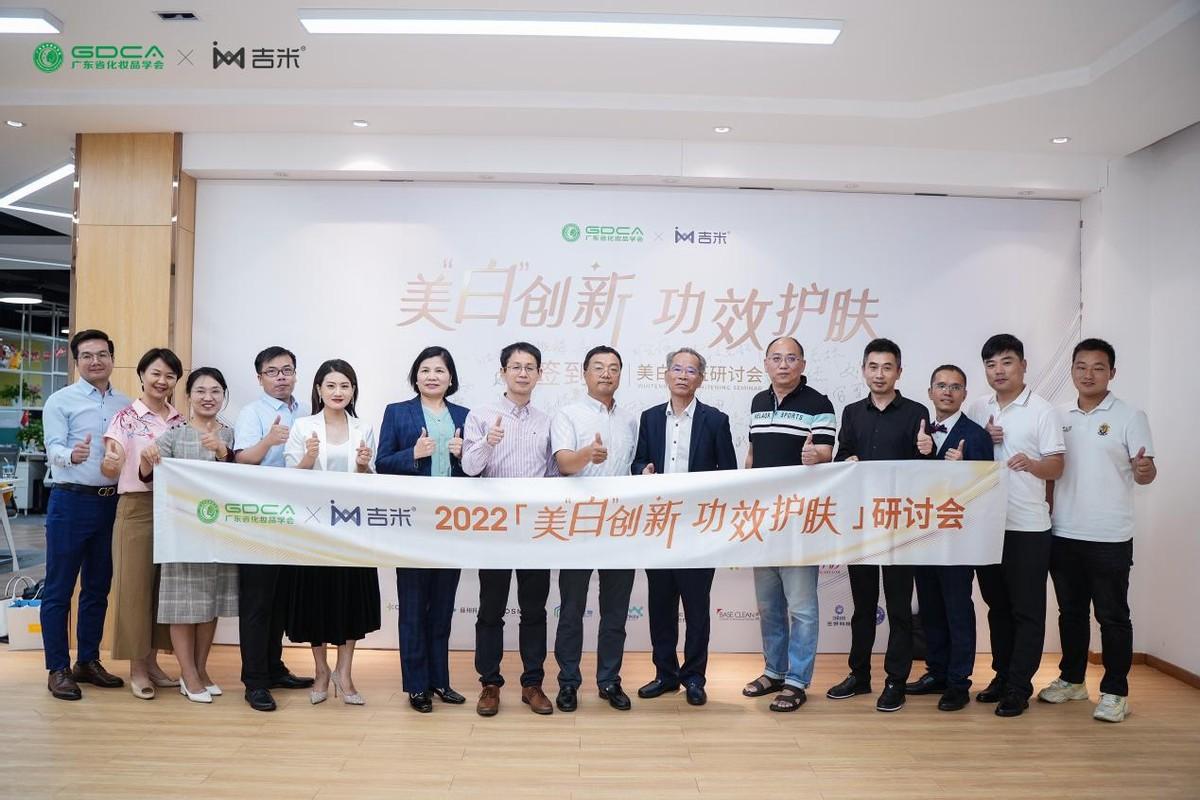 美白祛斑护肤品品牌推荐，哪个品牌更胜一筹？，美白祛斑护肤品品牌大比拼，谁更胜一筹？