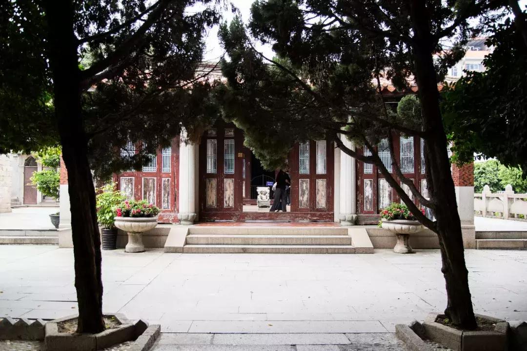 泉州小三酒店涉嫌违法经营遭查处事件深度解析，泉州小三酒店涉嫌违法经营遭查处事件剖析