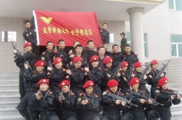 天鹰突击队，英勇无畏，翱翔天际的传奇力量，天鹰突击队，翱翔天际的传奇英勇力量