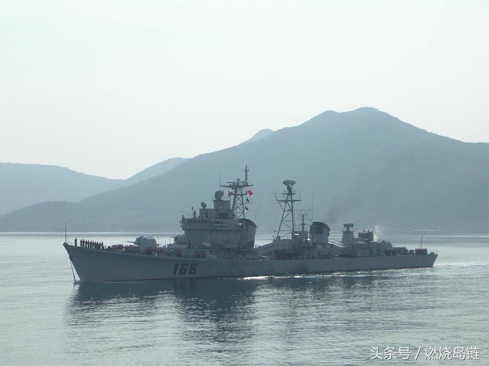 中国海军166号驱逐舰，捍卫海洋权益的钢铁长城，中国海军166号驱逐舰，钢铁长城捍卫海洋权益