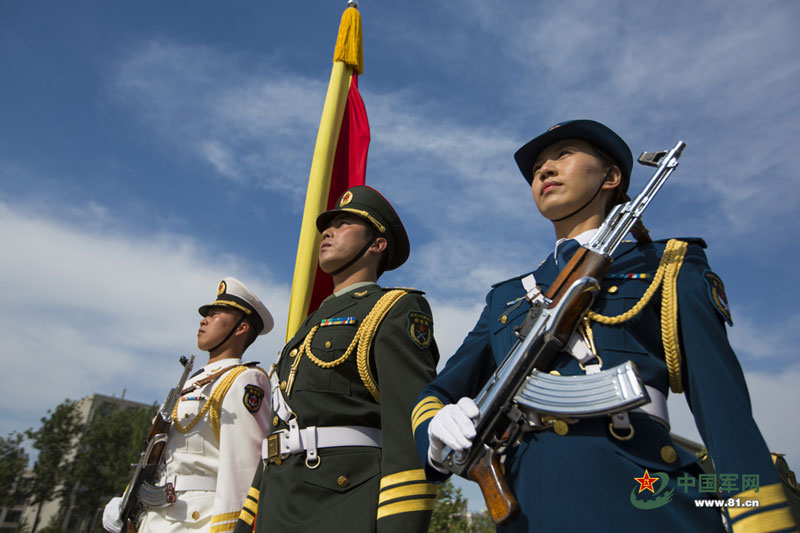 仪仗队空军女兵的风采与力量，仪仗队空军女兵，风采与力量的展现
