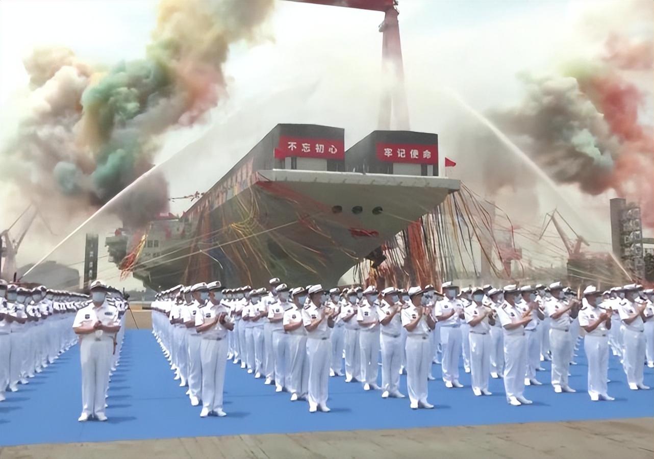 航空母舰，威武之躯与卓越性能的完美结合，航空母舰，威武与性能的完美结合之道