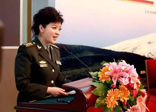央视军事类节目主持人，传递军事力量，展现主持魅力，央视军事主持人，传递军力，展现主持风采