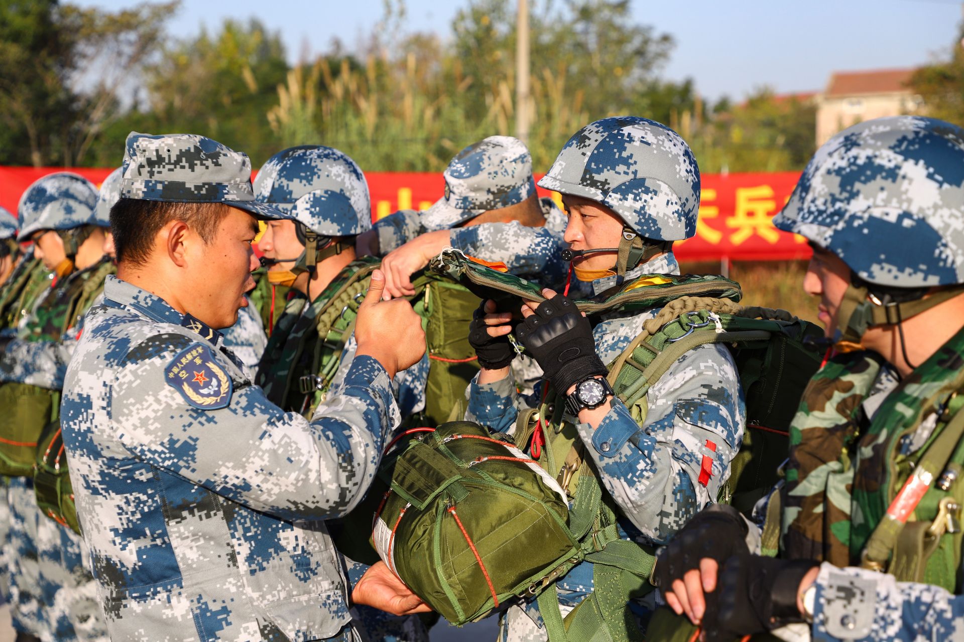 空降兵第十五军，揭秘一支精锐部队的级别与荣耀，揭秘空降兵第十五军，精锐部队的级别与荣耀之旅