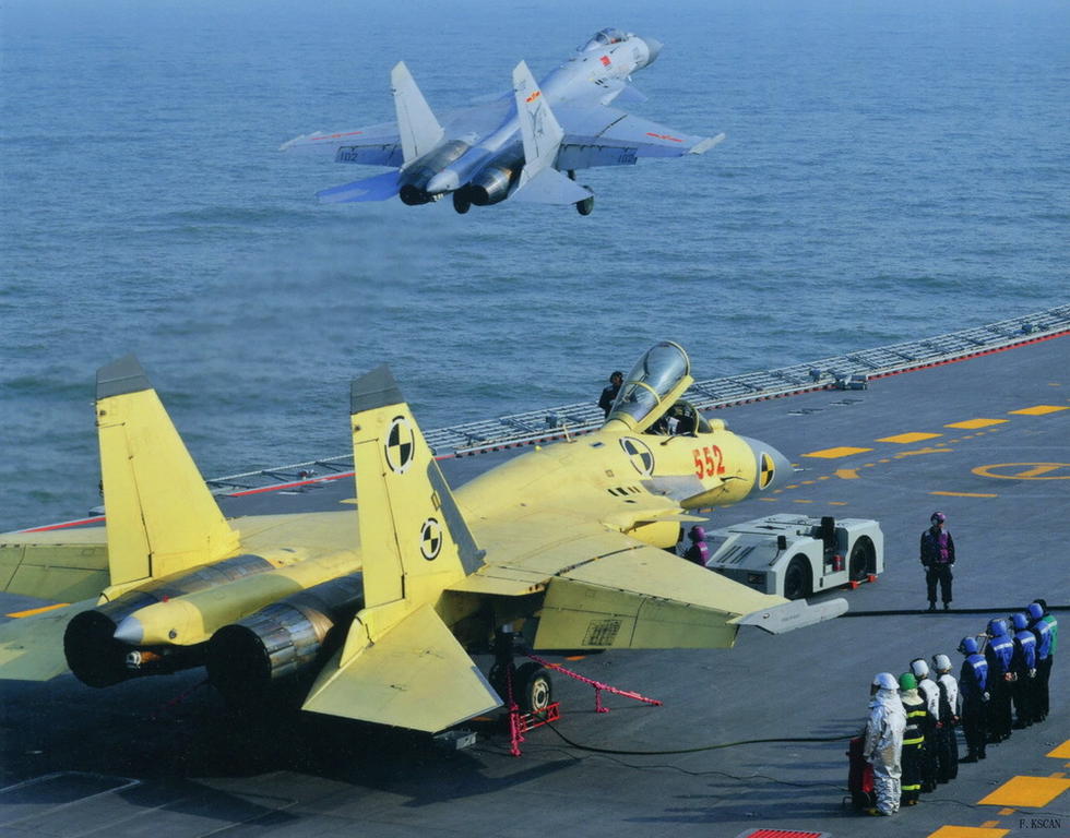 歼-15训练视频，揭示中国海军航空兵战斗力生成的关键环节，歼-15训练视频揭秘，中国海军航空兵战斗力提升的关键要素