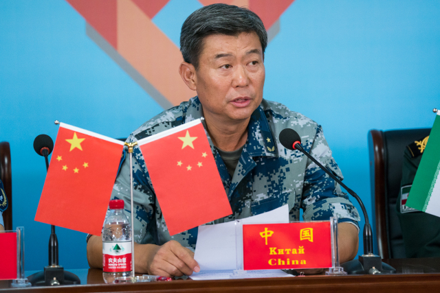 中国空降兵第十五军军长，英勇无畏，忠诚担当的领军人物，中国空降兵第十五军军长，英勇领军，忠诚担当的领袖风采