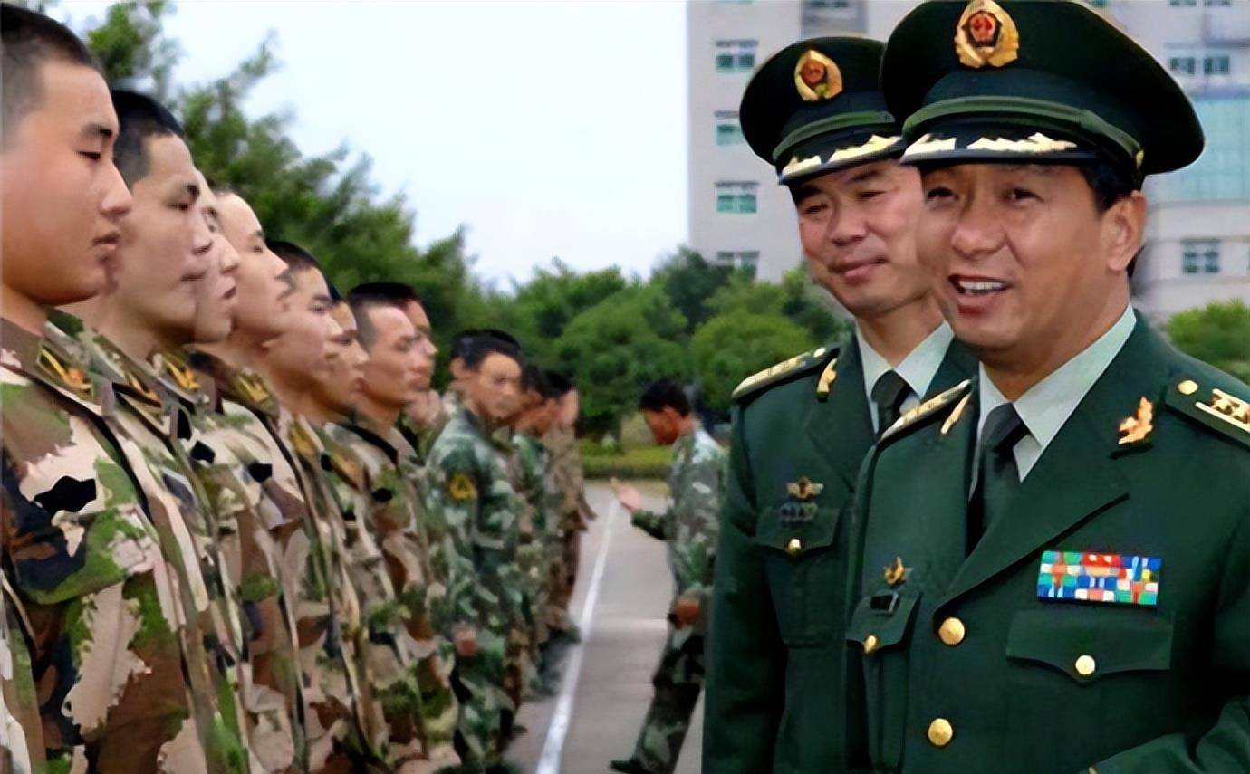丁晓兵老首长的名字与传奇故事，丁晓兵老首长的传奇人生