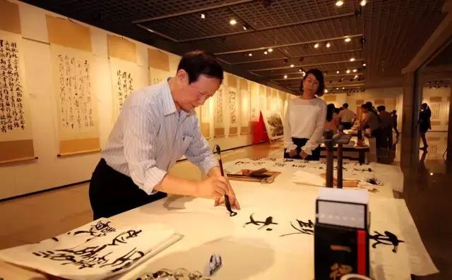 八一军事论坛官网，聚焦军事热点，展现国防力量，八一军事论坛官网，聚焦军事热点，展现国防力量风采