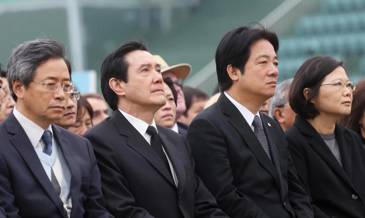 新闻发布会上的话语艺术与社会责任,新闻发布会上的话语艺术与社会责任,如何巧妙传达信息并履行社会责任?