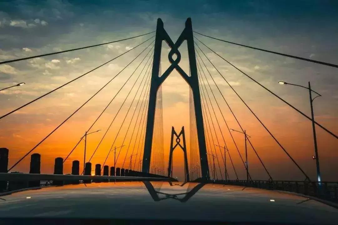 探索未来,澳门正版免费资本车的机遇与挑战,澳门正版免费资本车,机遇与挑战的探索之路